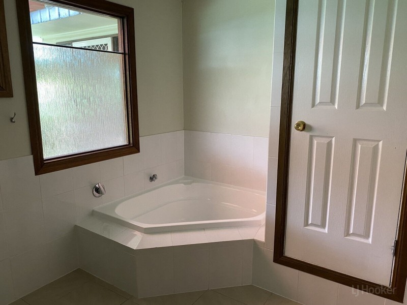 106 Whiting Street, Labrador QLD 4215