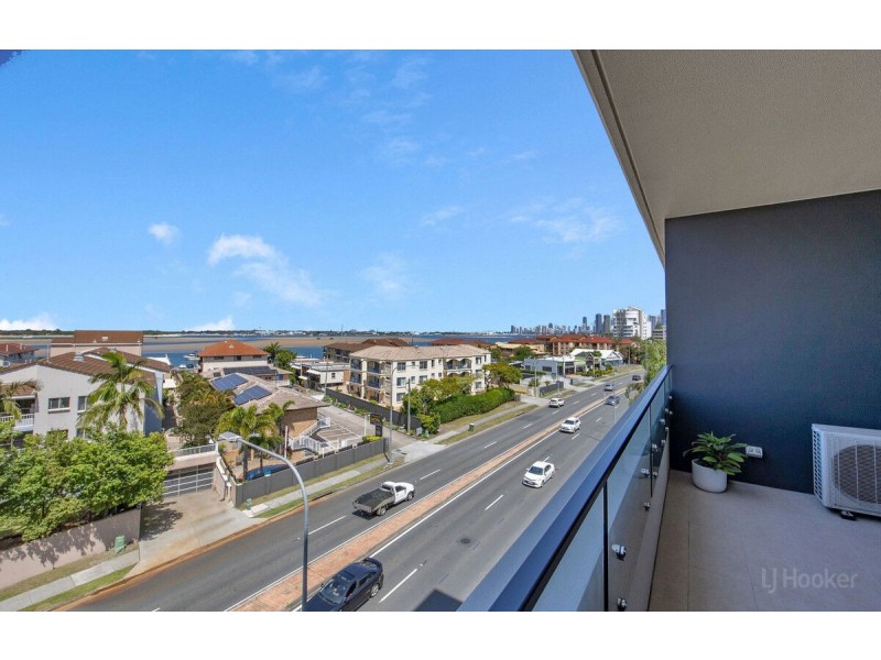 405/110 Frank Street, Labrador QLD 4215