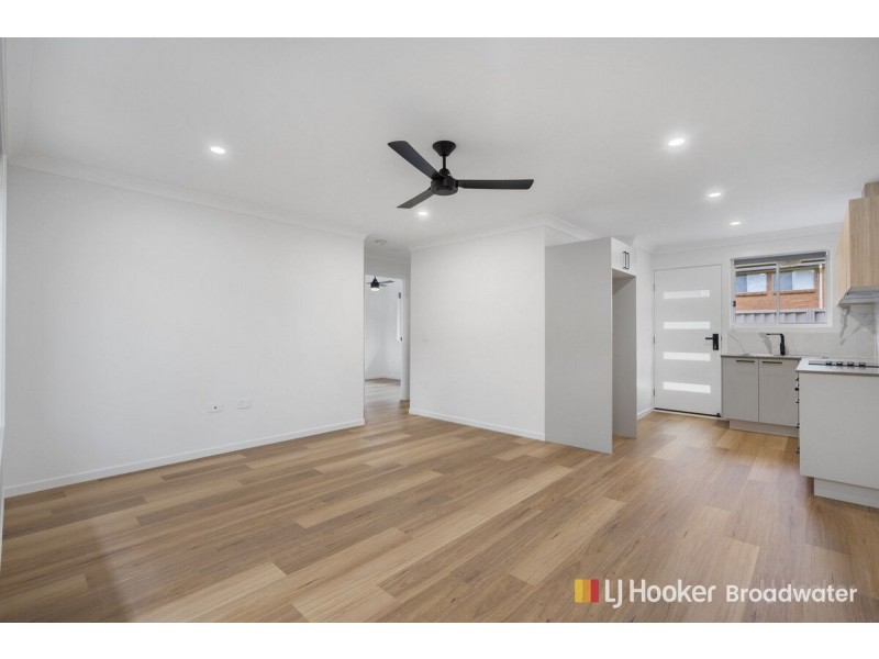 1/12 Central Street, Labrador QLD 4215