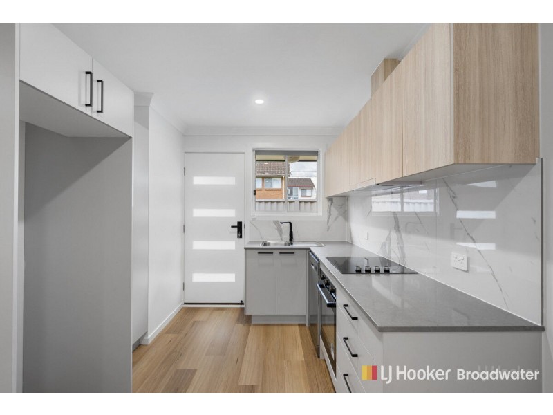 1/12 Central Street, Labrador QLD 4215