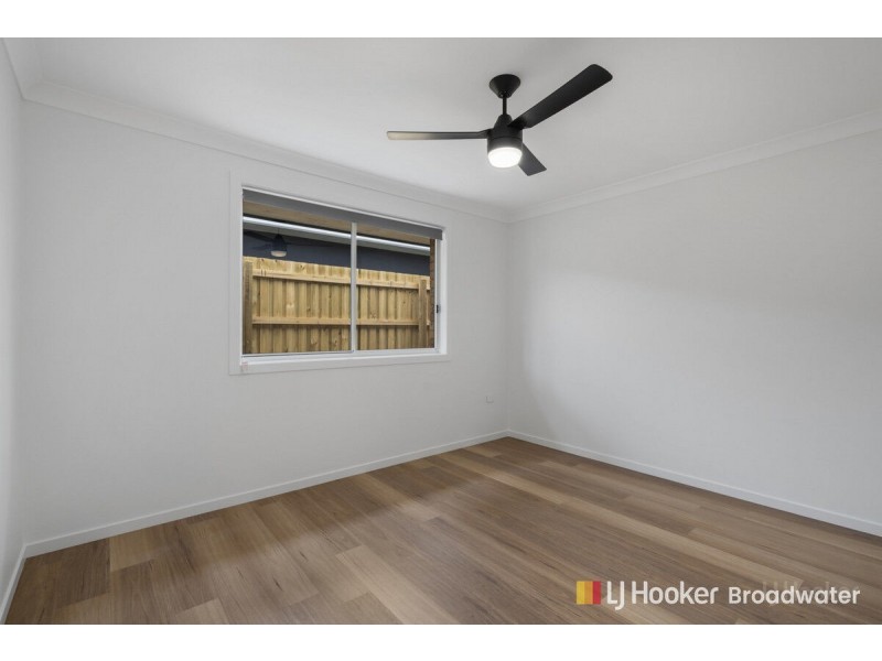 1/12 Central Street, Labrador QLD 4215