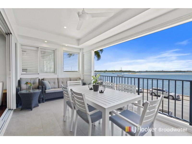 5/326 Marine Parade, Labrador QLD 4215