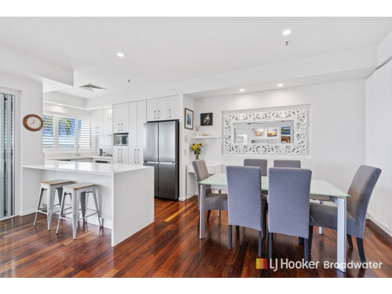 5/326 Marine Parade, Labrador QLD 4215