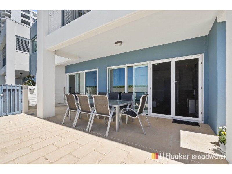 5/326 Marine Parade, Labrador QLD 4215
