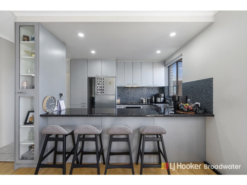 27/490 Marine Parade, Biggera Waters QLD 4216