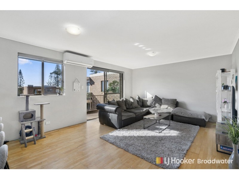 27/490 Marine Parade, Biggera Waters QLD 4216