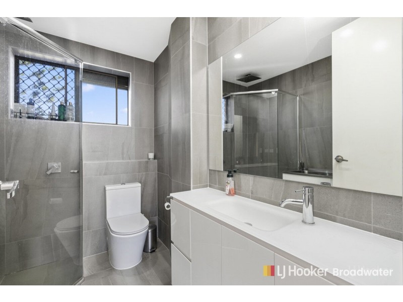 27/490 Marine Parade, Biggera Waters QLD 4216