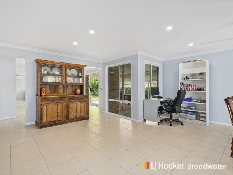 54 Allied Drive, Arundel QLD 4214