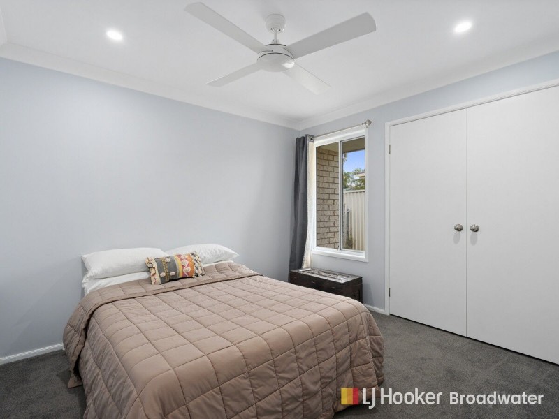 54 Allied Drive, Arundel QLD 4214