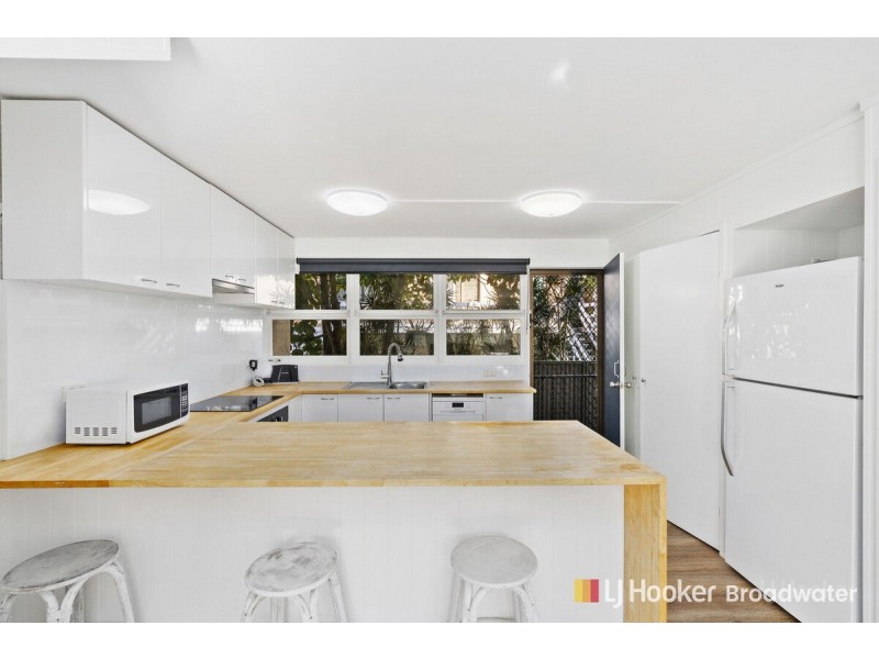 2/21 Sunset Boulevard, Surfers Paradise QLD 4217