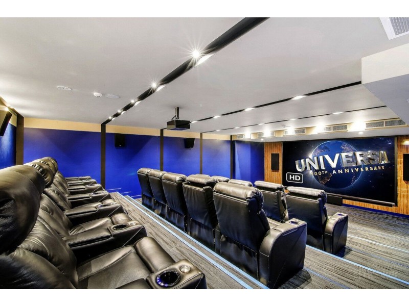 51002/5 Harbour Side Court, Biggera Waters QLD 4216