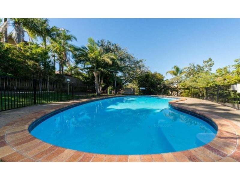 8/71 Olsen Avenue, Labrador QLD 4215