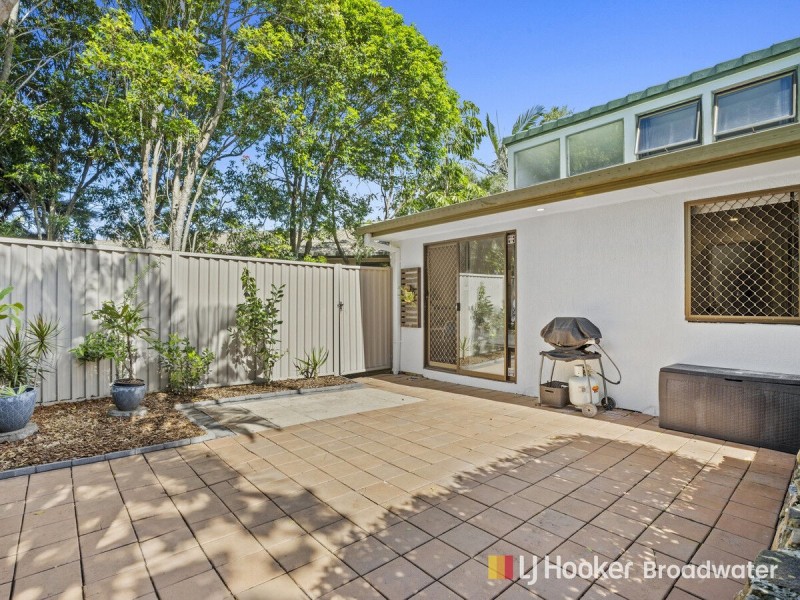 8/71 Olsen Avenue, Labrador QLD 4215