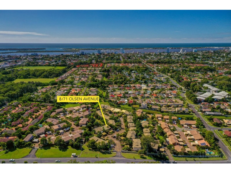 8/71 Olsen Avenue, Labrador QLD 4215