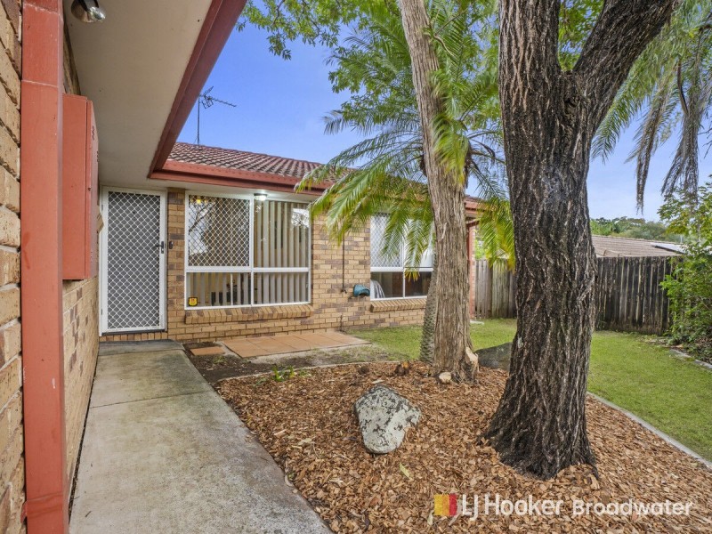 1/194 Whiting Street, Labrador QLD 4215