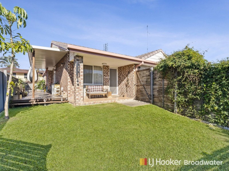 1/12 Calvary Court, Labrador QLD 4215