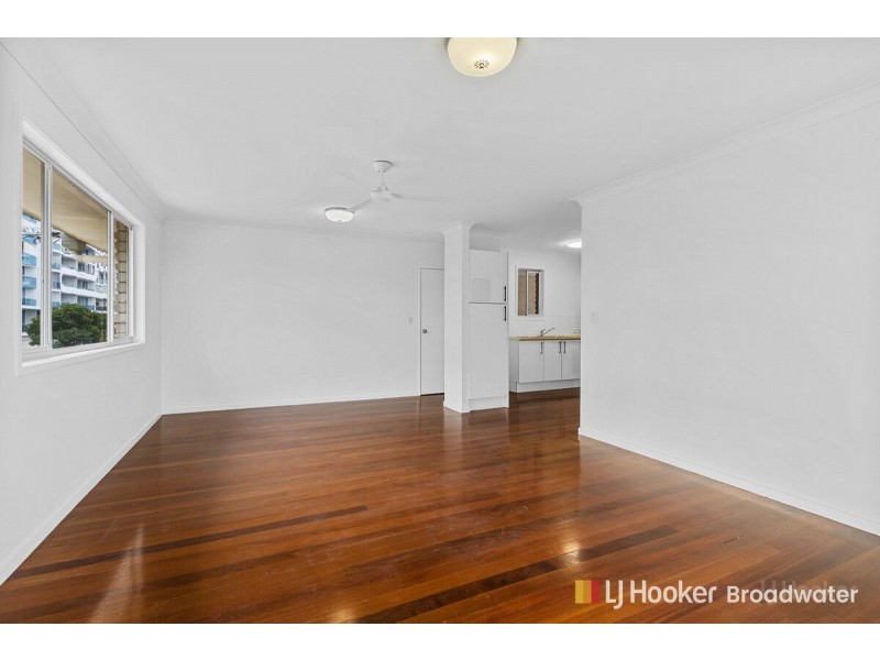 5/6 Imperial Parade, Labrador QLD 4215