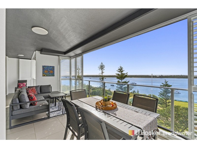 704/378 Marine Parade, Labrador QLD 4215