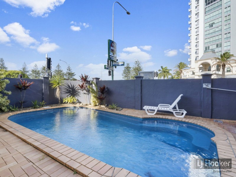 14/2 Broad Street, Labrador QLD 4215
