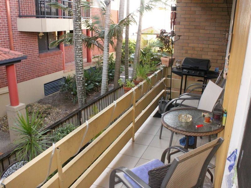 7/272 Marine Parade, Labrador QLD 4215