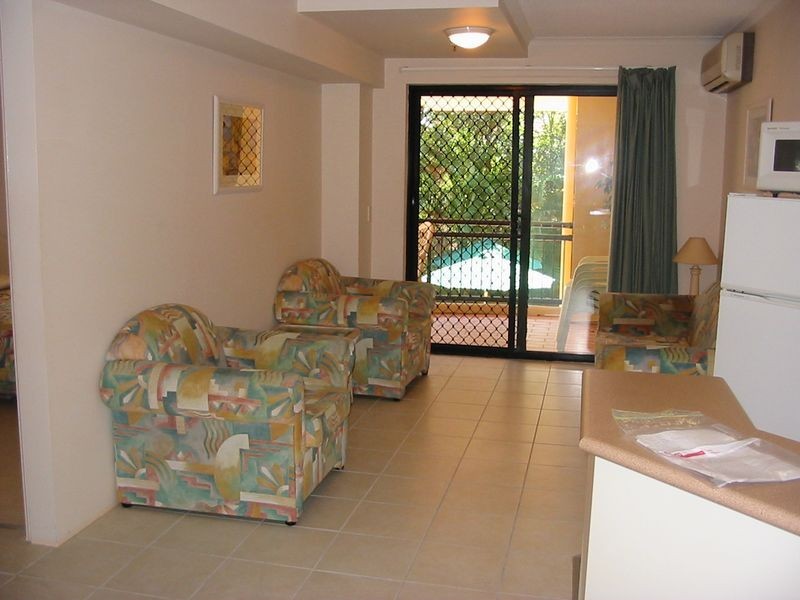 18/452 Marine Parade, Biggera Waters QLD 4216