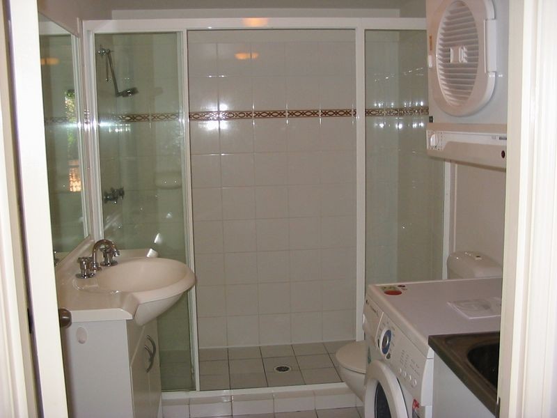 18/452 Marine Parade, Biggera Waters QLD 4216