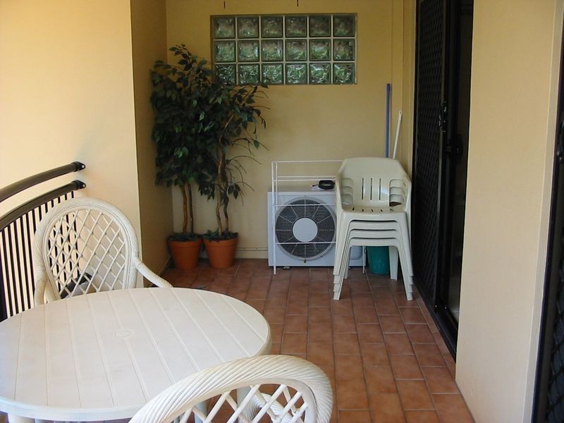 18/452 Marine Parade, Biggera Waters QLD 4216