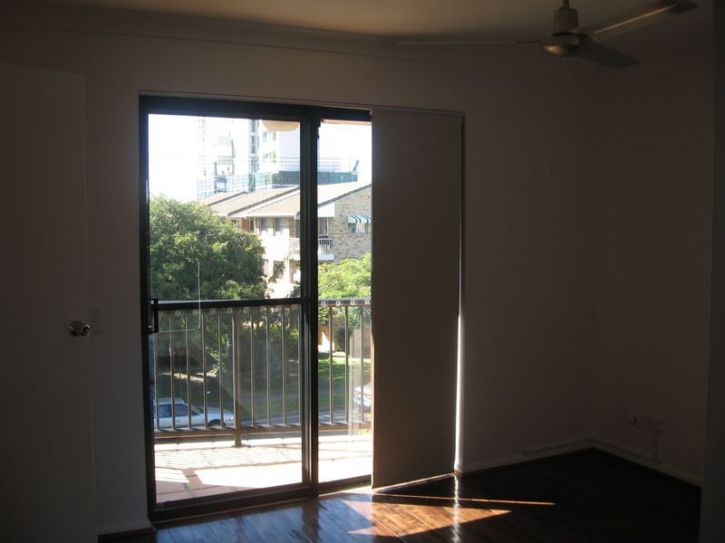 8/44 Brighton Street, Biggera Waters QLD 4216