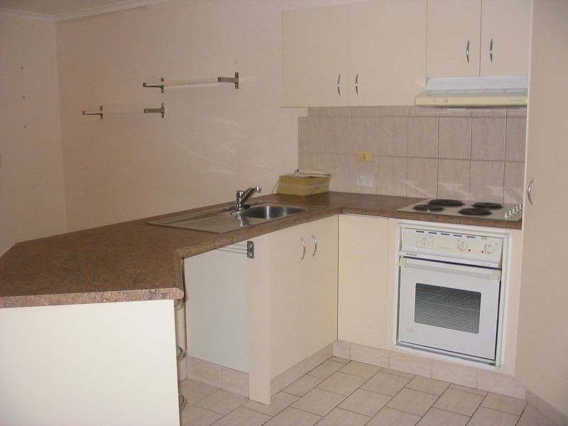 6/6 Harley Street, Labrador QLD 4215