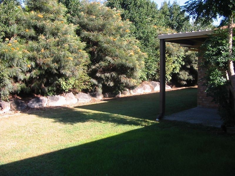 10 Kolonia Street, Pacific Pines QLD 4211