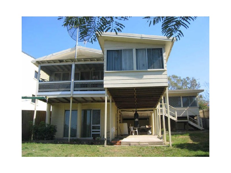 5 Hilltop Street, Labrador QLD 4215