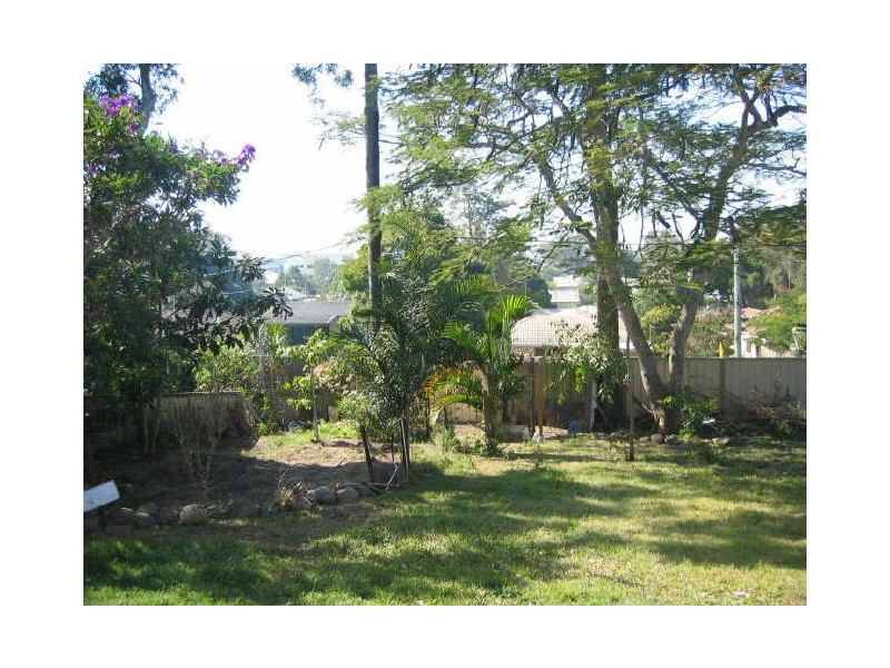 5 Hilltop Street, Labrador QLD 4215