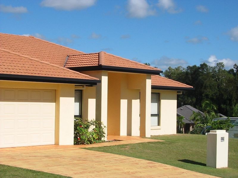 1 Little Hampton Court, Arundel QLD 4214