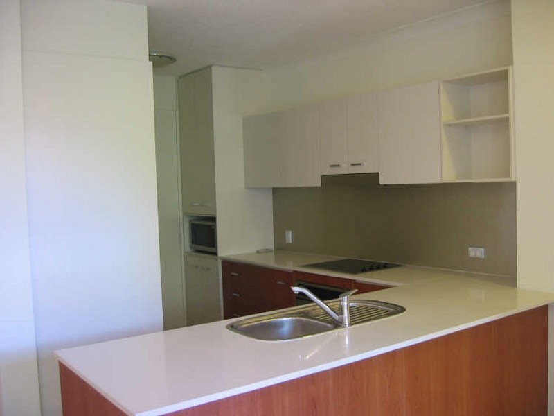 29/13 Bright Avenue, Labrador QLD 4215