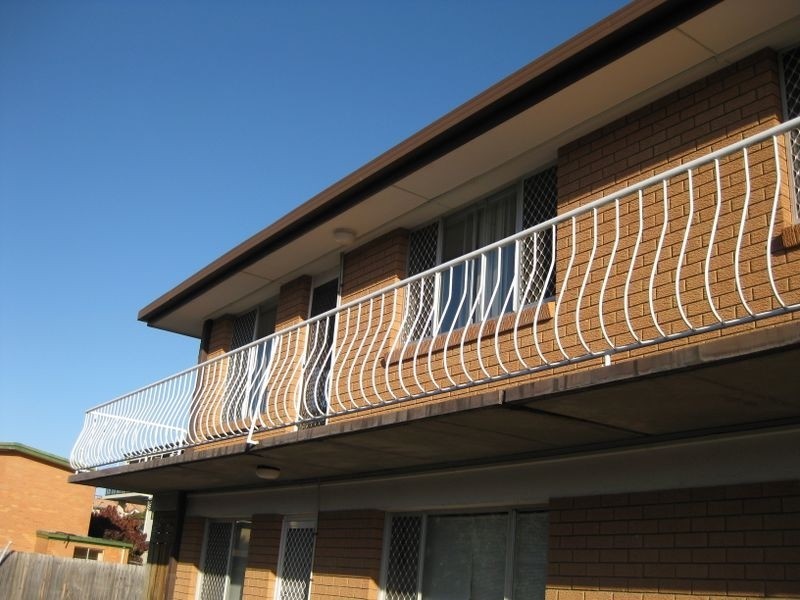 8/33 Middle Street, Labrador QLD 4215