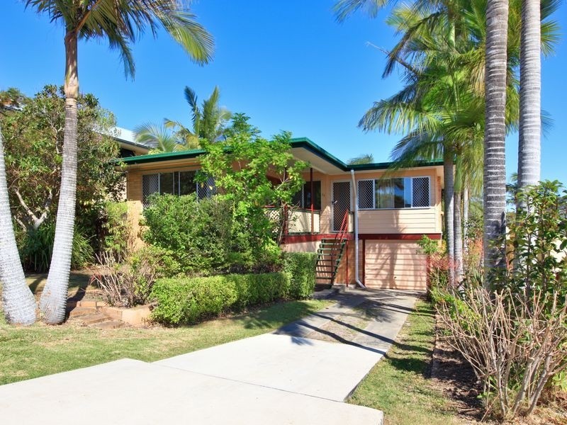 38 Ashbourne Terrace, Biggera Waters QLD 4216