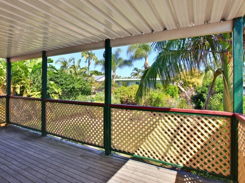 38 Ashbourne Terrace, Biggera Waters QLD 4216
