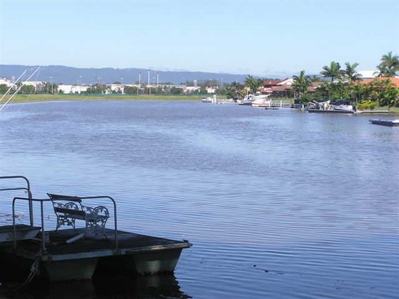 38 Ashbourne Terrace, Biggera Waters QLD 4216