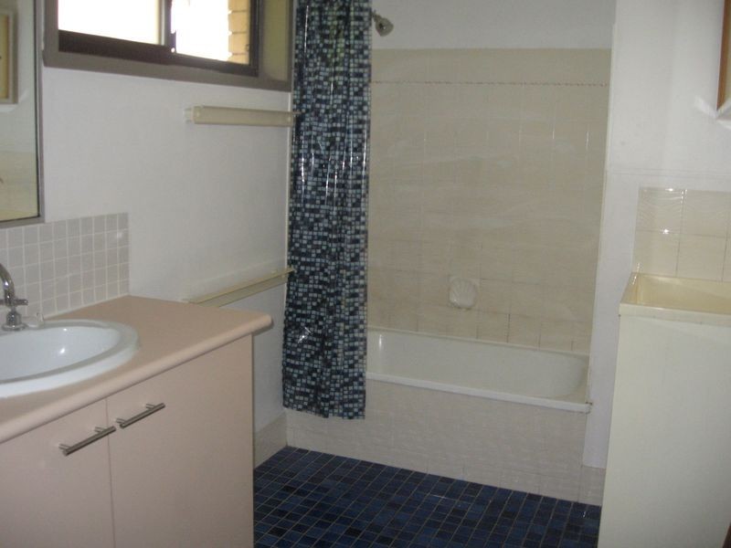 6/27 Bath Street, Labrador QLD 4215