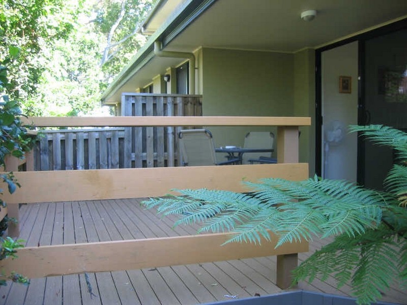 8/86 Imperial Parade, Labrador QLD 4215