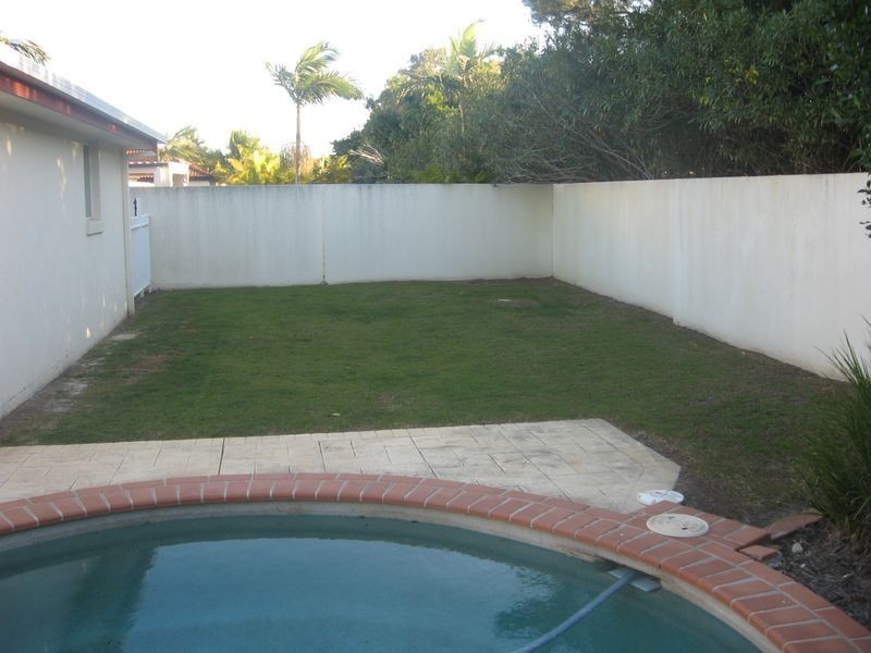 37 Tranquility Circuit, Hope Island QLD 4212