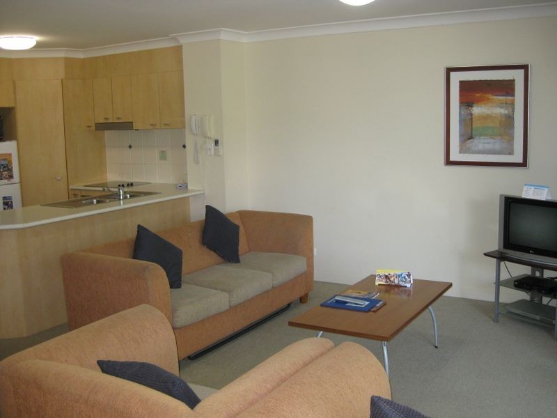 120/392 Marine Parade, Labrador QLD 4215