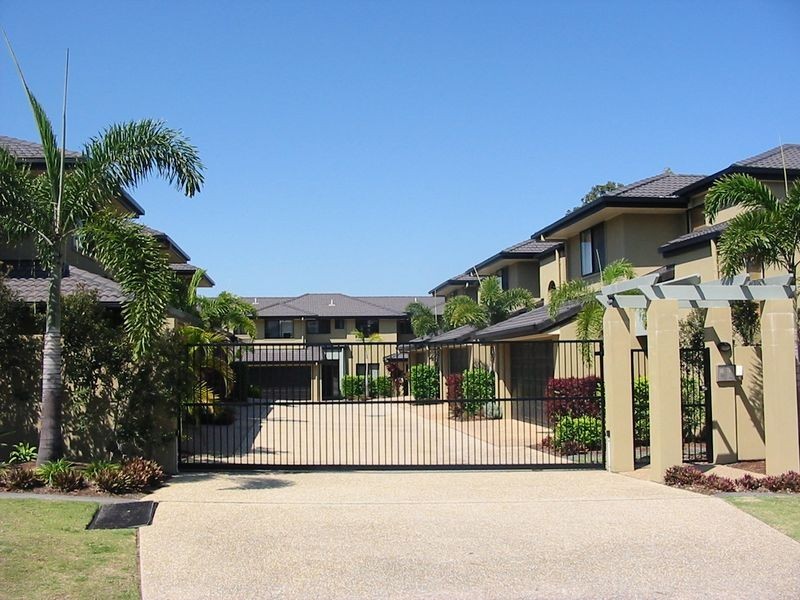 3/86 Imperial Parade, Labrador QLD 4215