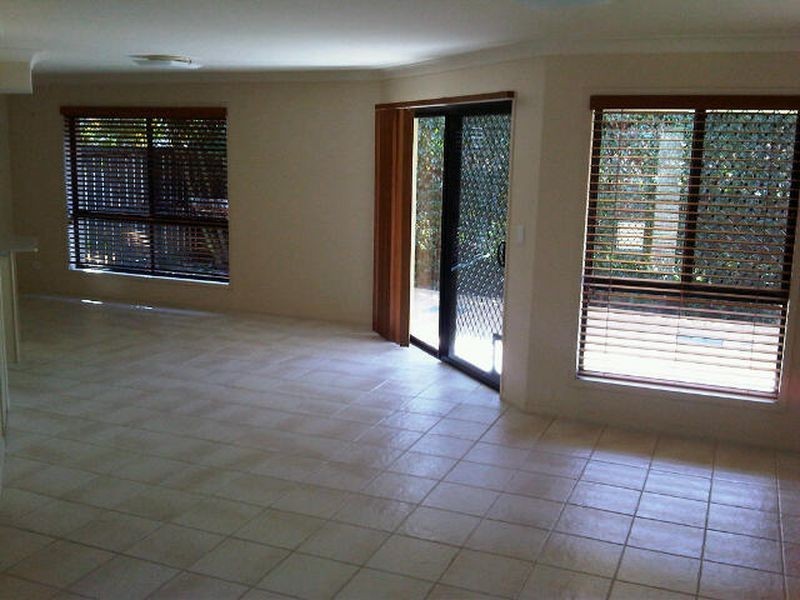 3/86 Imperial Parade, Labrador QLD 4215