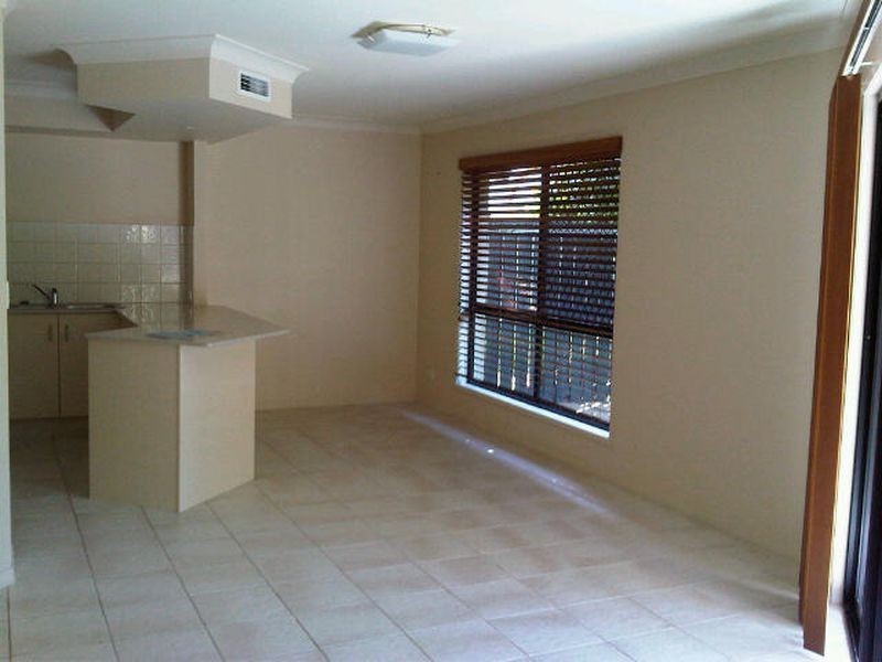 3/86 Imperial Parade, Labrador QLD 4215