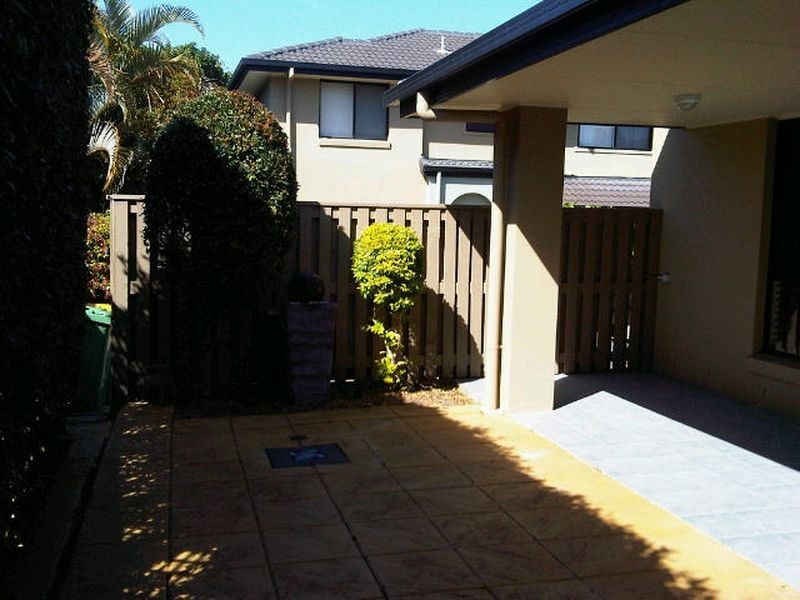 3/86 Imperial Parade, Labrador QLD 4215