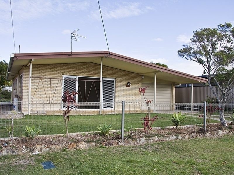 10 Goorawin Street, Runaway Bay QLD 4216