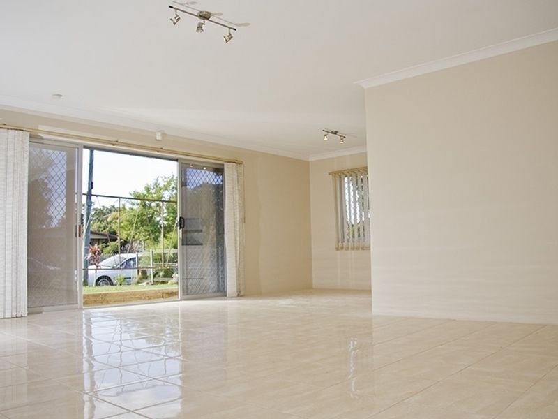 10 Goorawin Street, Runaway Bay QLD 4216