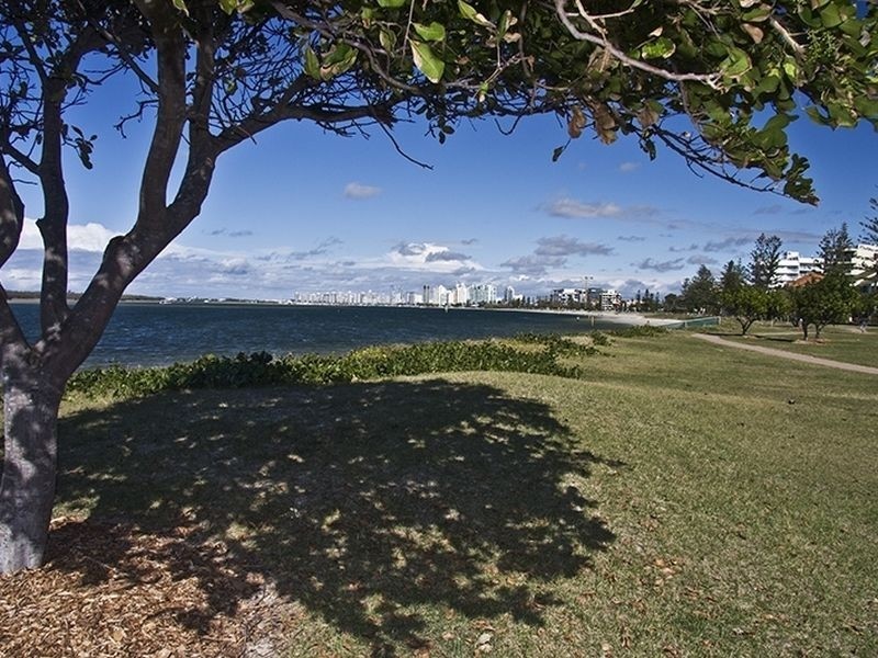 10 Goorawin Street, Runaway Bay QLD 4216