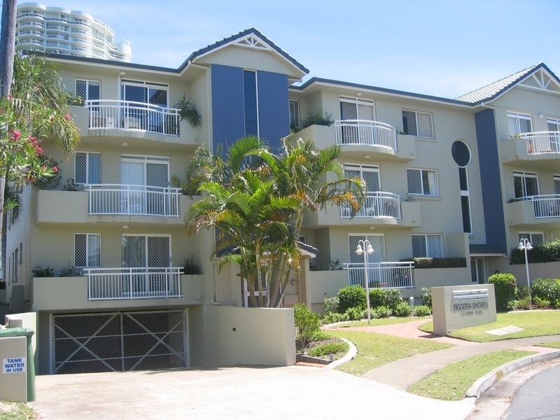 1/3 Vernia Place, Biggera Waters QLD 4216